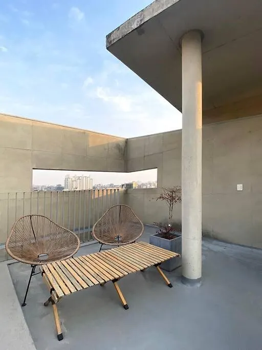Private Duplex House With A Nice Rooftop - Foreigner Only Seoul 0*,  South Korea